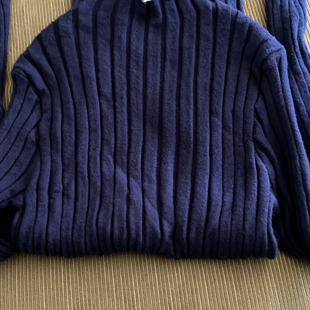 Abollria sweater. - Picture 3 of 6